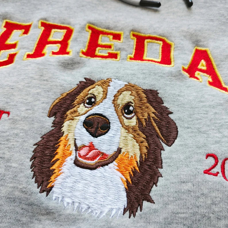 Individuell besticktes Benutzerdefinierter Hunde-Kapuzenpullover, bestickter Hundename, personalisiertes Haustier-Gesichts-Sweatshirt von Ihrem Foto, Kapuzenpullover im Varsity-Stil, Geschenke für Hundeliebhaber