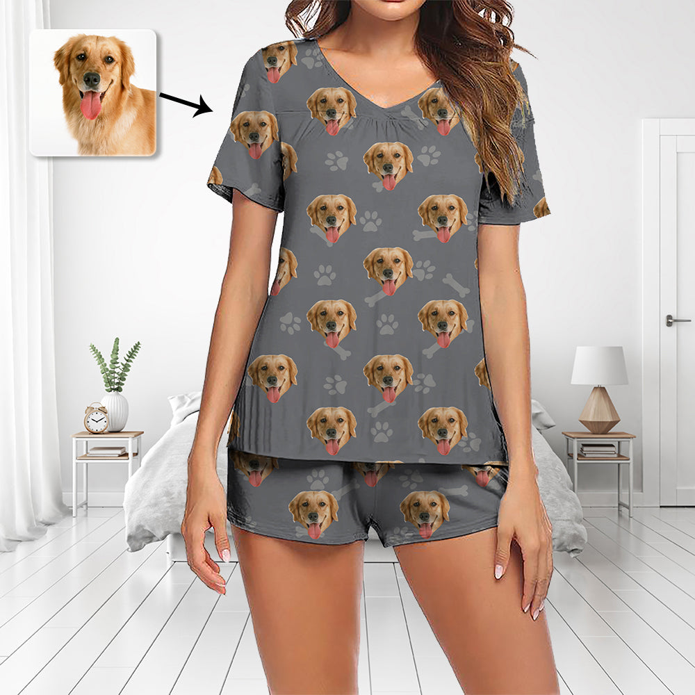 Benutzerdefinierte Foto Pyjama Set Kurzarm V-Ausschnitt Pyjama Damen Shorts Pyjama Set Nachtwäsche Nachtwäsche Hund Fußabdruck mit Knochen